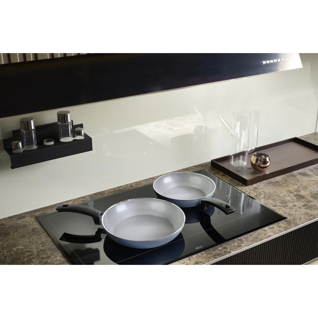 Moneta FINEGRES Kitchen Set di padelle 24-28cm - Image 4